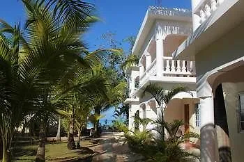 Zanzi Beach Resort Negril 3*,